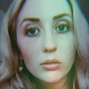 Meet your Posher, Lexy